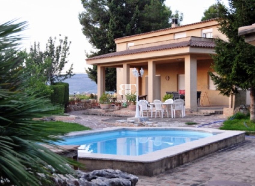 Herverkoop - Villa -
Ontinyent