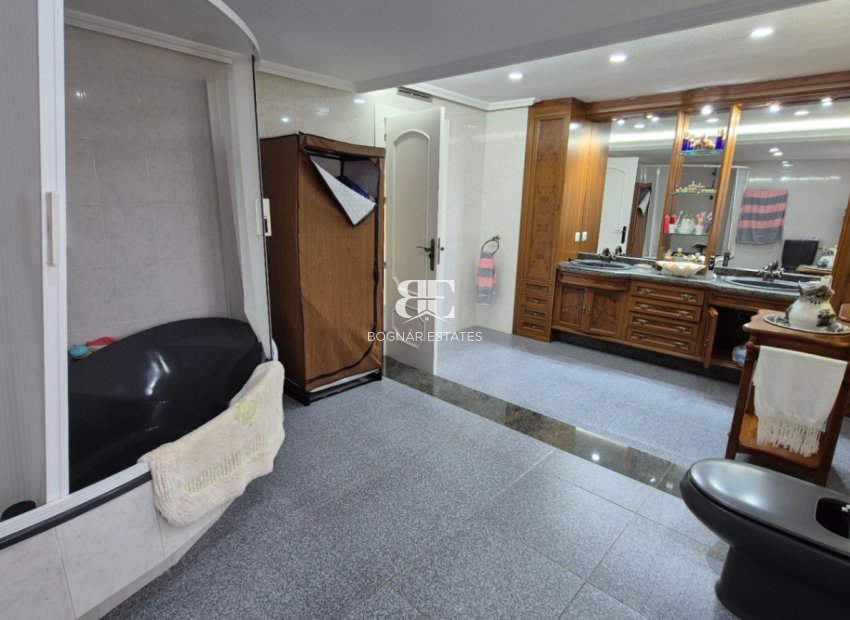 Herverkoop - Villa -
Orihuela - Costa Blanca Sur