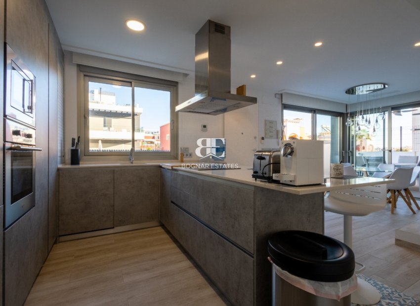 Herverkoop - Villa -
Orihuela - Costa Blanca Sur