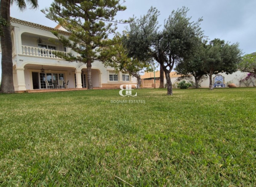 Herverkoop - Villa -
Orihuela - Costa Blanca