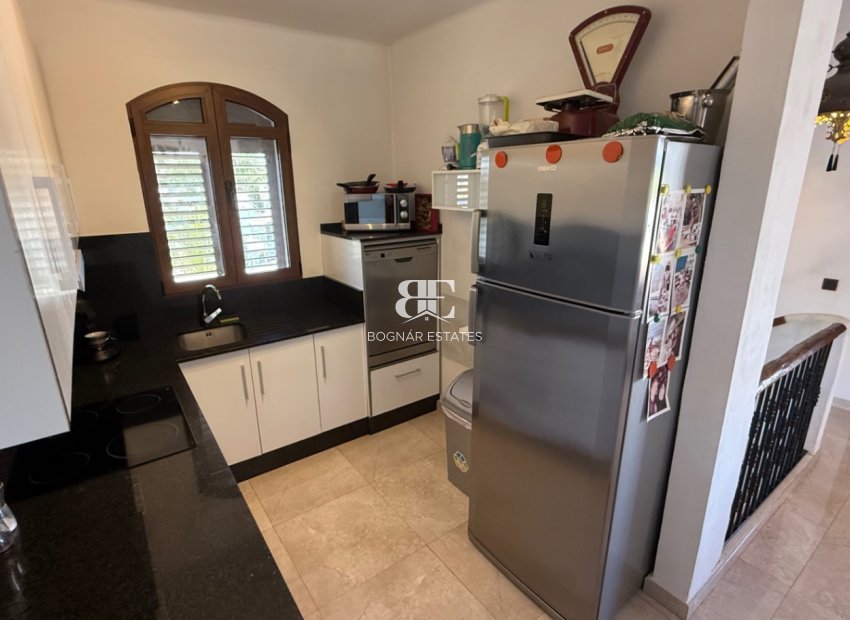 Herverkoop - Villa -
Orihuela - Costa Blanca