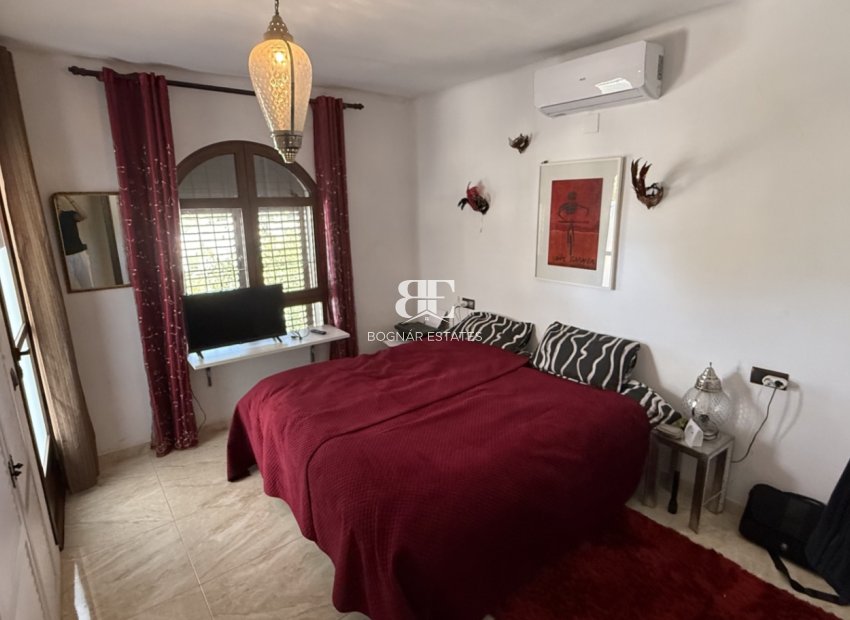 Herverkoop - Villa -
Orihuela - Costa Blanca