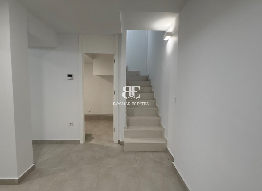 Herverkoop - Villa -
Orihuela - Costa Blanca