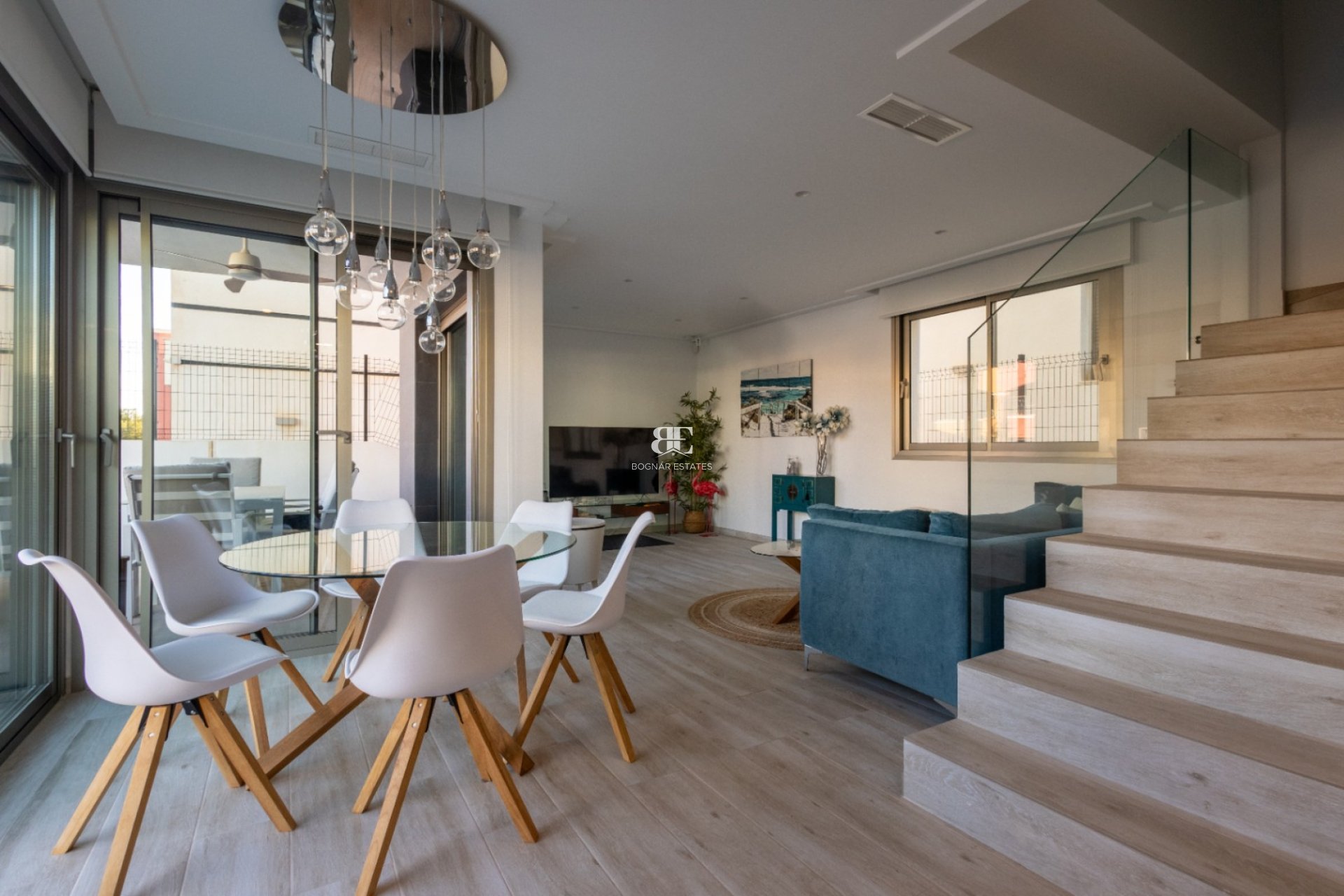 Herverkoop - Villa -
Orihuela - Costa Blanca