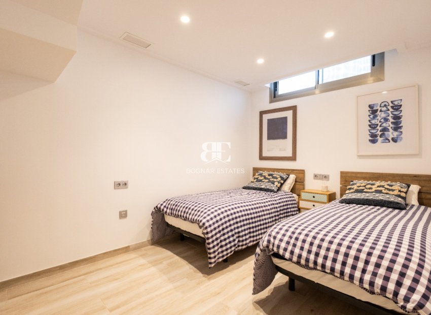 Herverkoop - Villa -
Orihuela - Costa Blanca