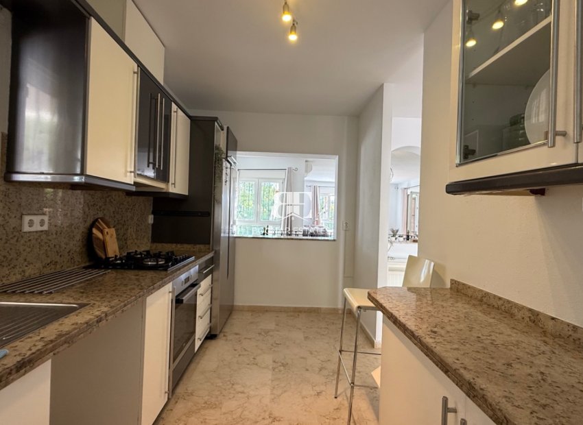 Herverkoop - Villa -
Orihuela - Costa Blanca