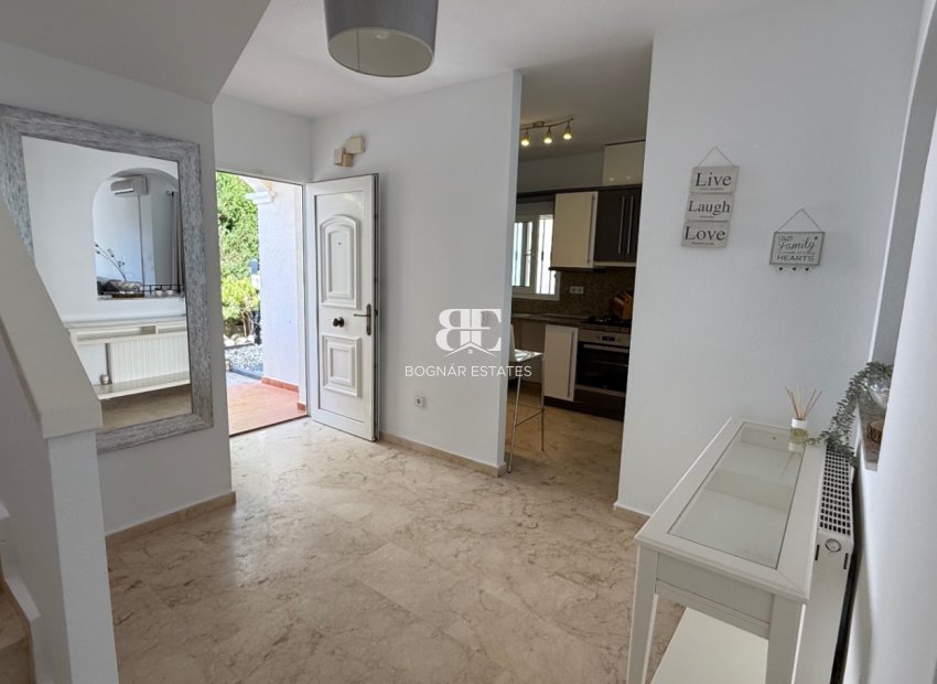 Herverkoop - Villa -
Orihuela - Costa Blanca