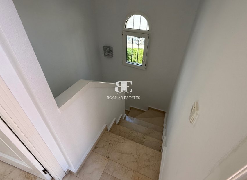 Herverkoop - Villa -
Orihuela - Costa Blanca