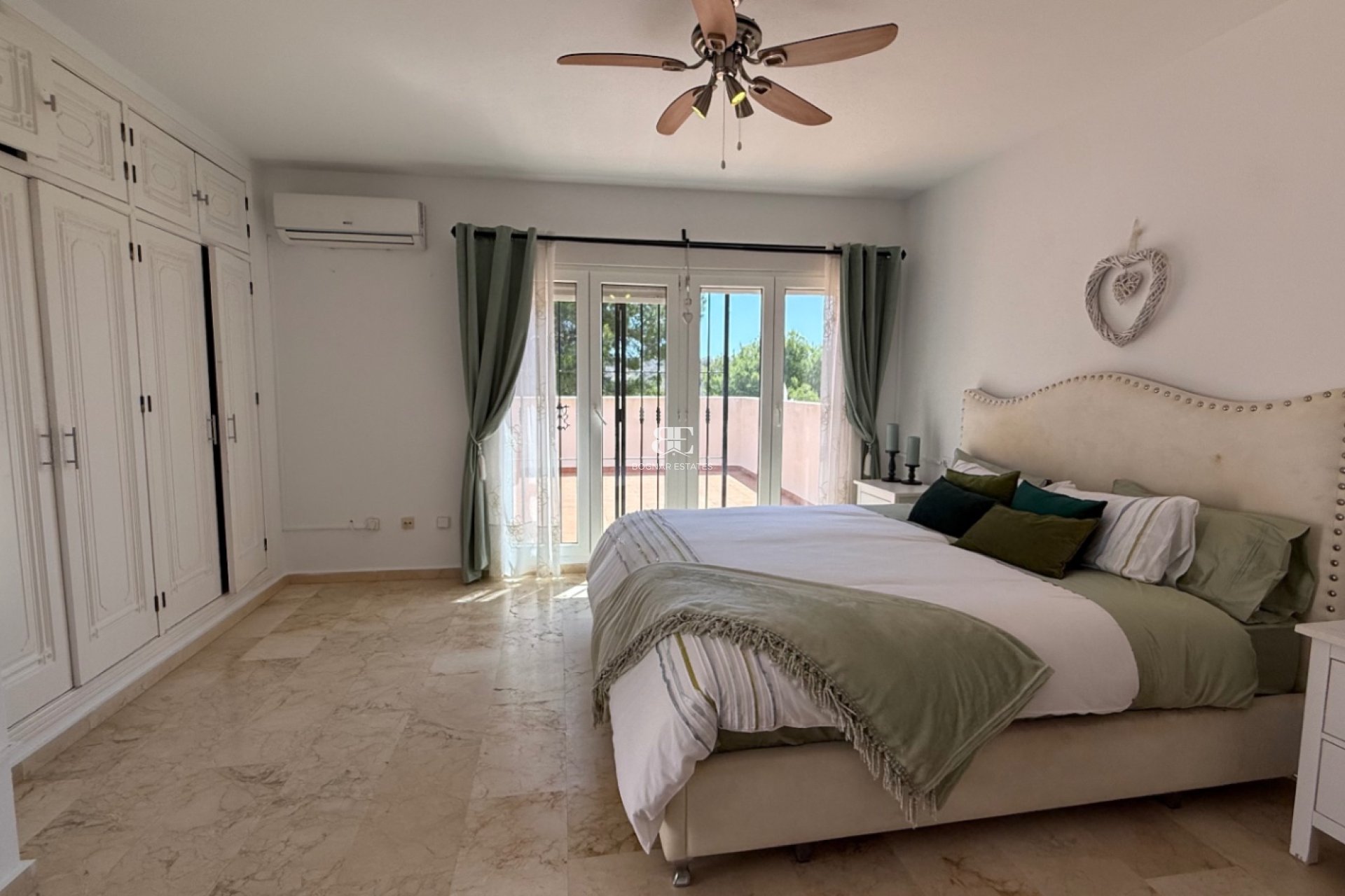 Herverkoop - Villa -
Orihuela - Costa Blanca