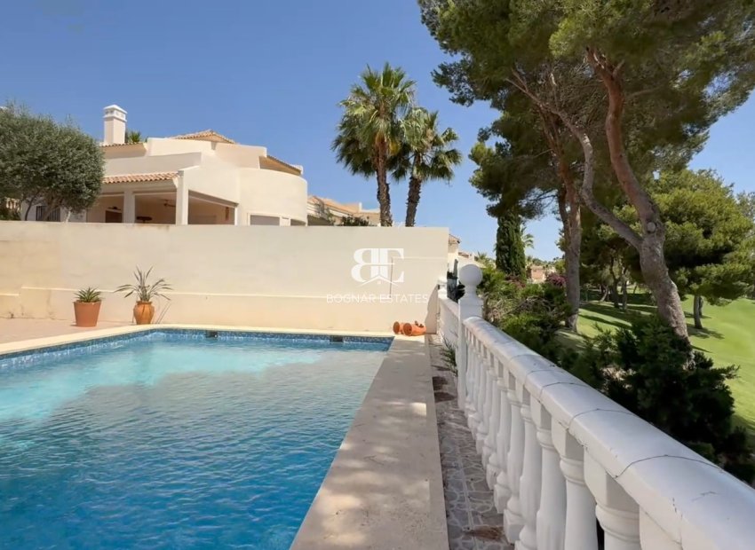 Herverkoop - Villa -
Orihuela - Costa Blanca