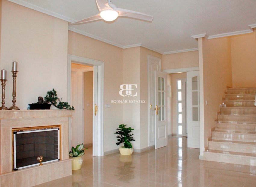 Herverkoop - Villa -
Orihuela Costa - Campoamor Golf