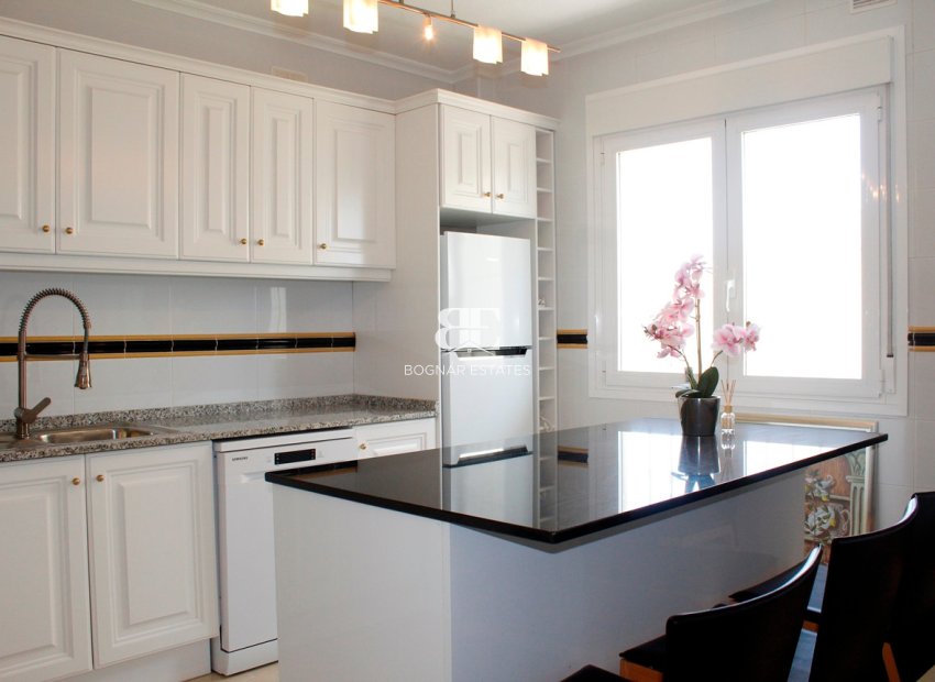 Herverkoop - Villa -
Orihuela Costa - Campoamor Golf