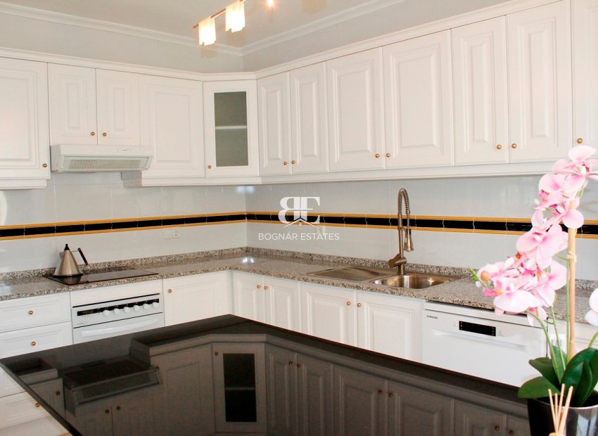 Herverkoop - Villa -
Orihuela Costa - Campoamor Golf