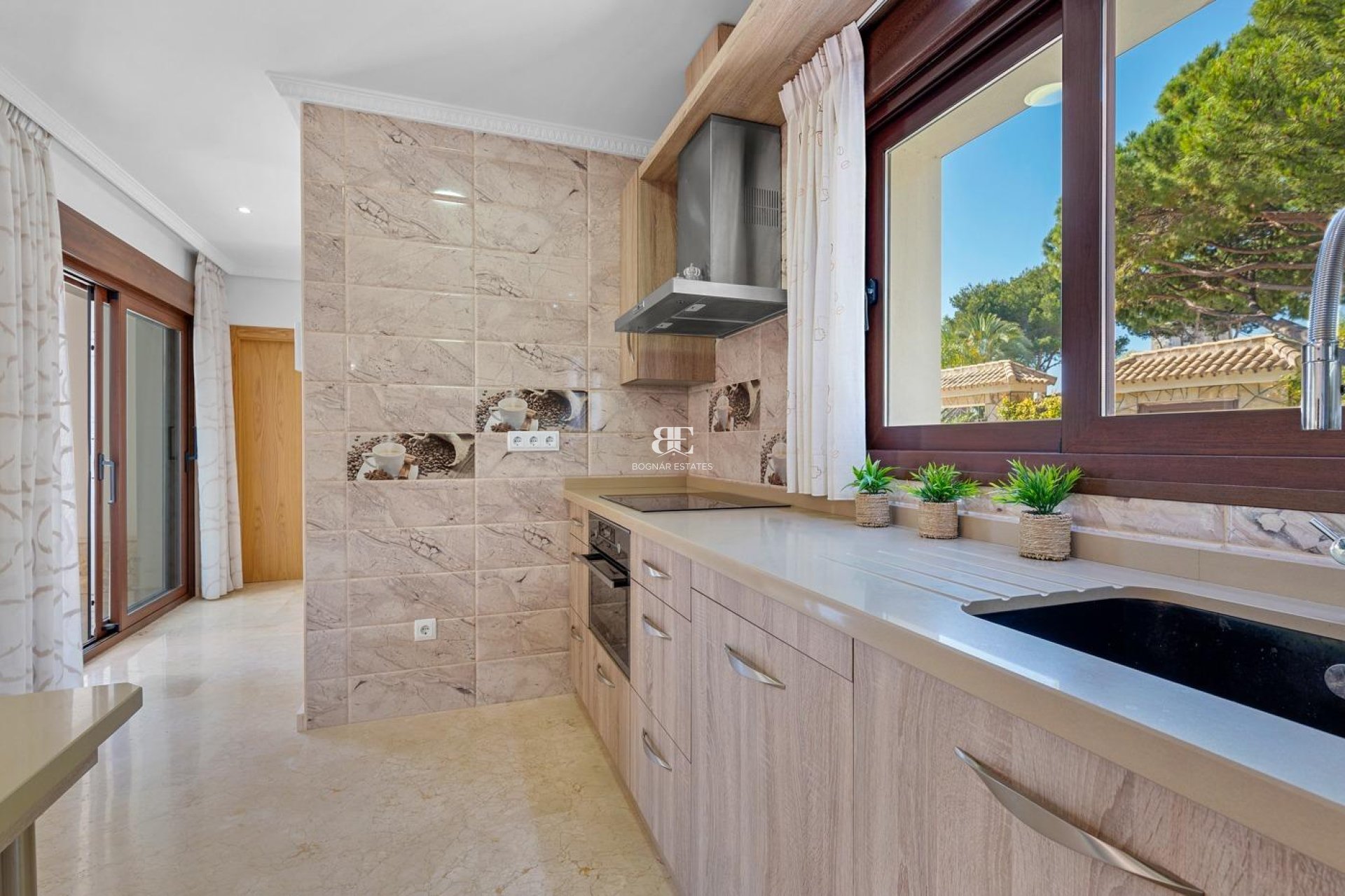 Herverkoop - Villa -
Orihuela Costa - Campoamor