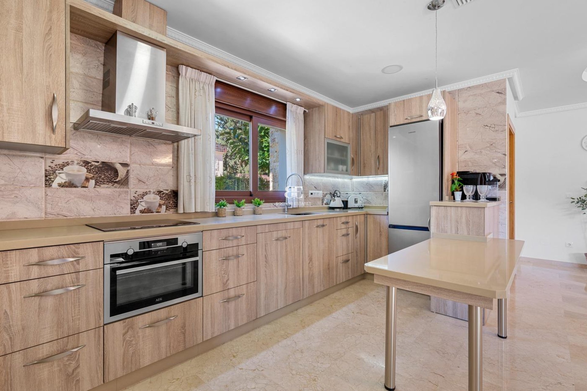Herverkoop - Villa -
Orihuela Costa - Campoamor
