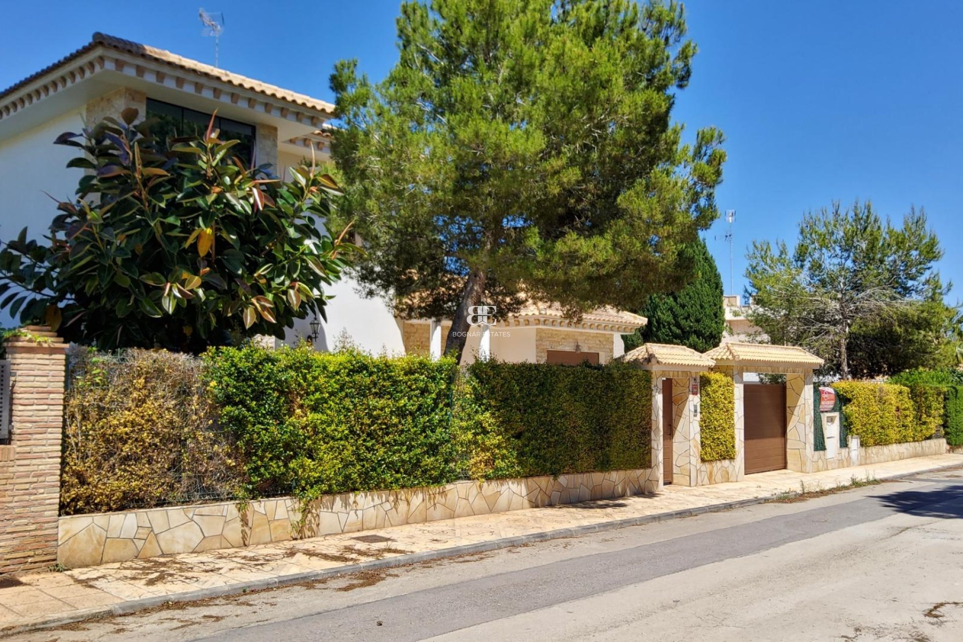 Herverkoop - Villa -
Orihuela Costa - Campoamor