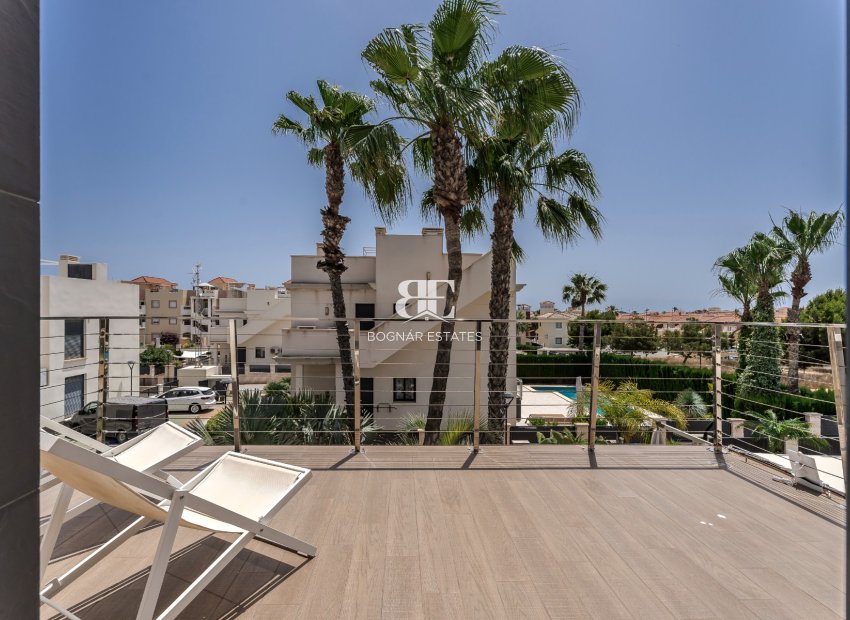 Herverkoop - Villa -
Orihuela Costa - La Zenia