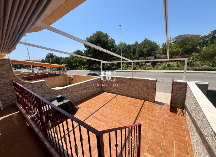 Herverkoop - Villa -
Orihuela Costa - La Zenia