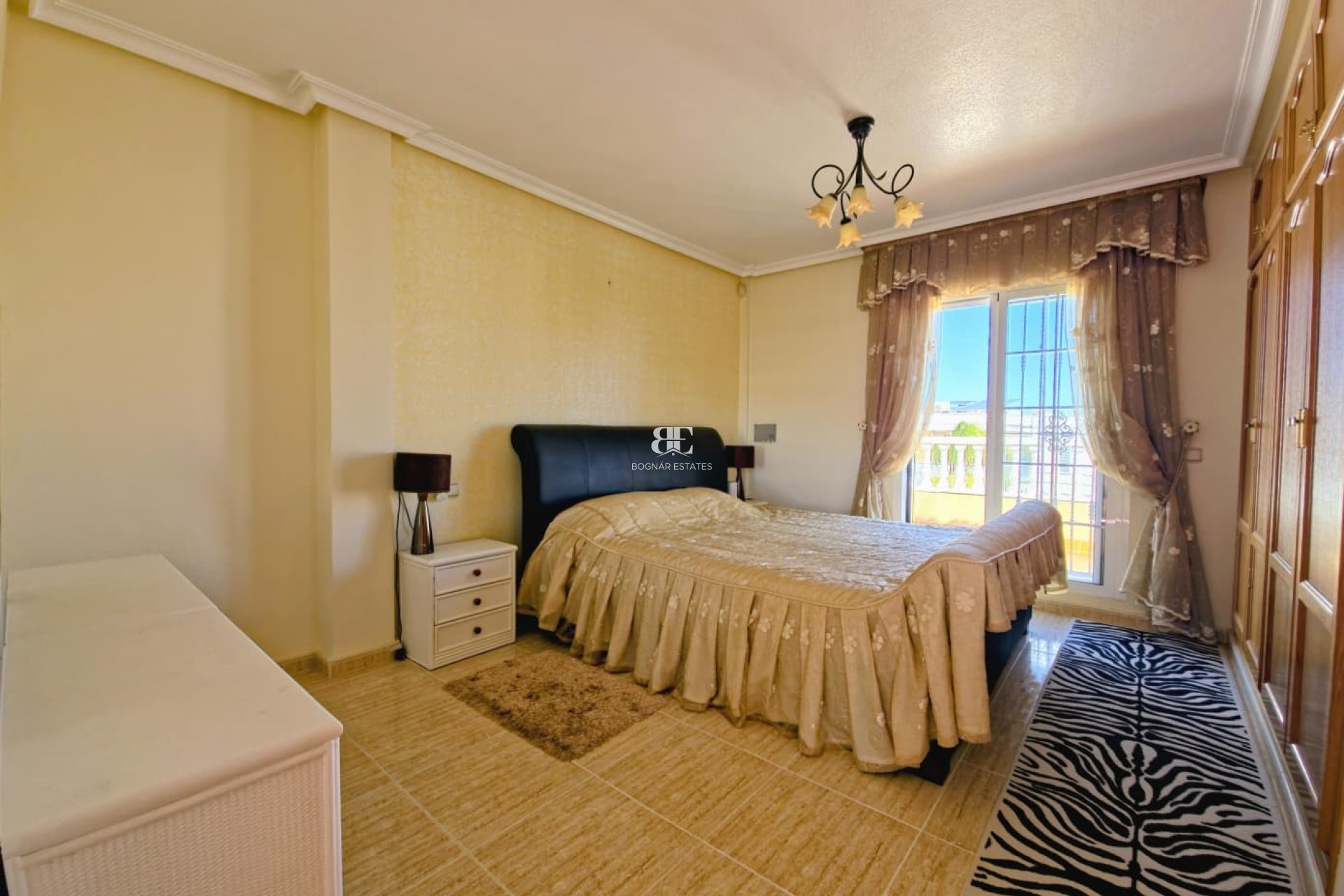 Herverkoop - Villa -
Orihuela Costa - Las Filipinas