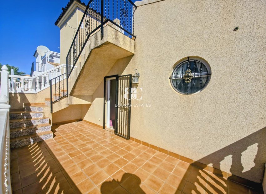 Herverkoop - Villa -
Orihuela Costa - Las Filipinas