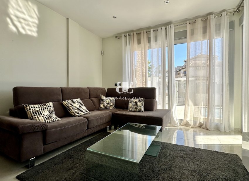 Herverkoop - Villa -
Orihuela Costa - Lomas De Cabo Roig