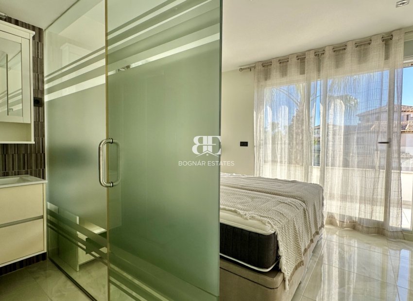 Herverkoop - Villa -
Orihuela Costa - Lomas De Cabo Roig