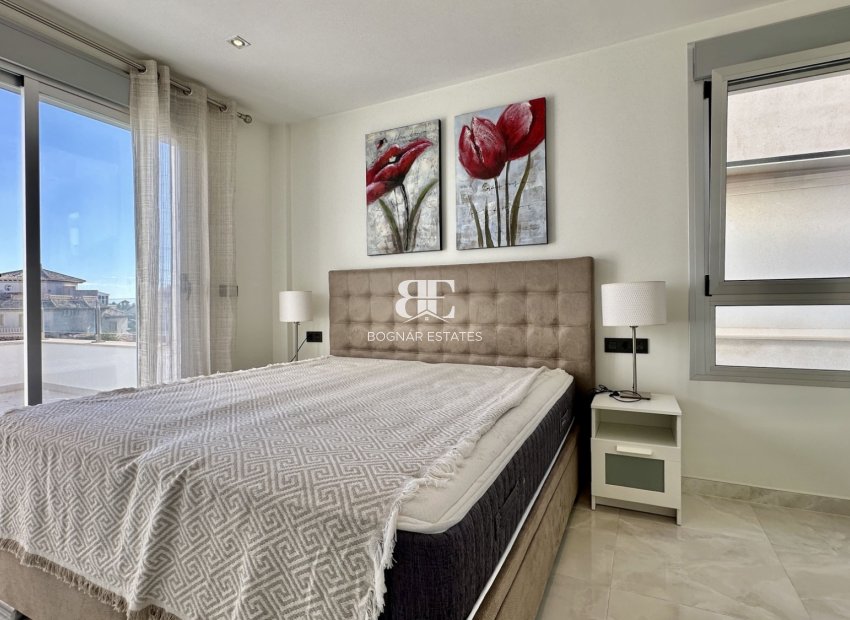 Herverkoop - Villa -
Orihuela Costa - Lomas De Cabo Roig