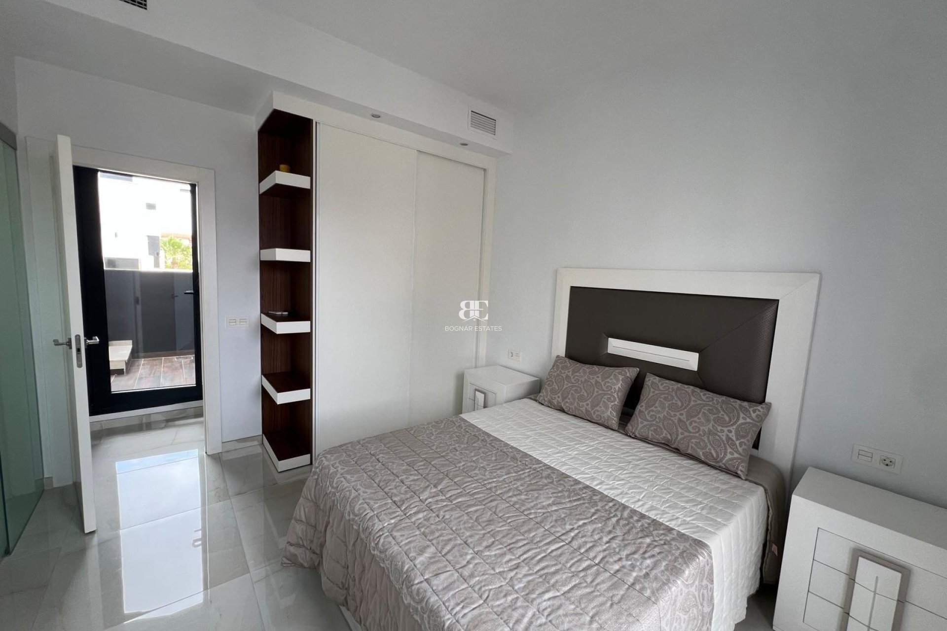 Herverkoop - Villa -
Orihuela Costa - Lomas De Cabo Roig