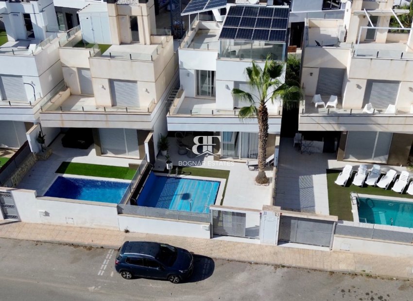 Herverkoop - Villa -
Orihuela Costa - Lomas De Cabo Roig