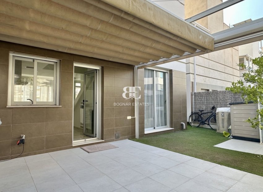 Herverkoop - Villa -
Orihuela Costa - Lomas De Cabo Roig