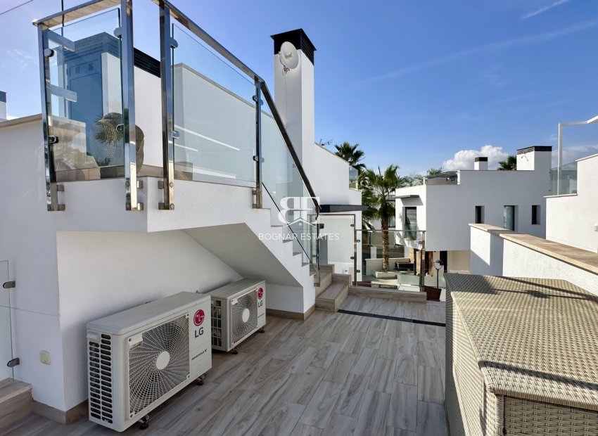 Herverkoop - Villa -
Orihuela Costa - Lomas De Cabo Roig