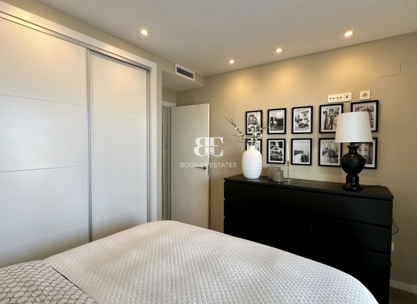 Herverkoop - Villa -
Orihuela Costa - Lomas De Cabo Roig