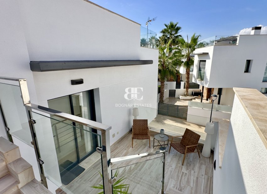 Herverkoop - Villa -
Orihuela Costa - Lomas De Cabo Roig