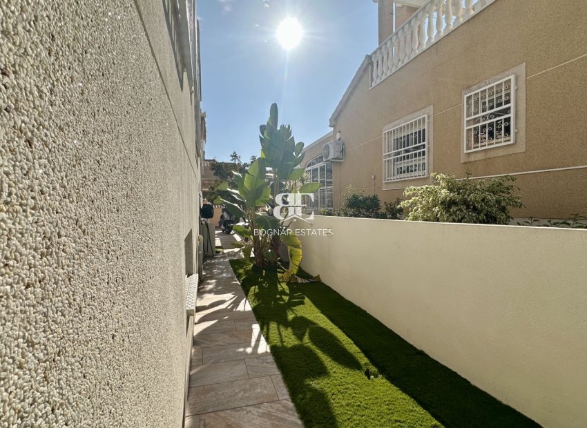 Herverkoop - Villa -
Orihuela Costa - Los Altos