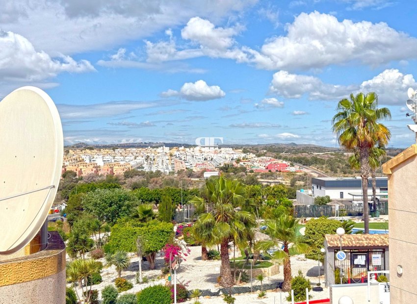 Herverkoop - Villa -
Orihuela Costa - Los Altos
