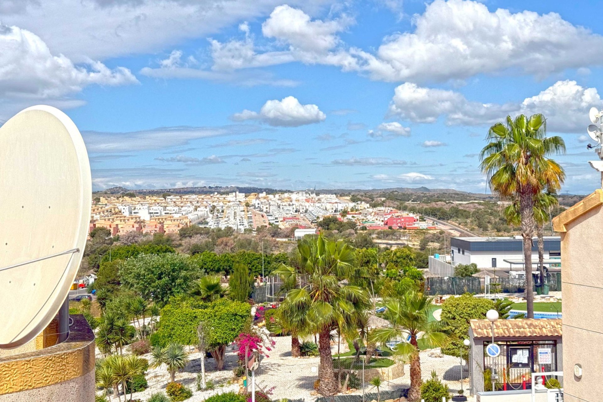 Herverkoop - Villa -
Orihuela Costa - Los Altos