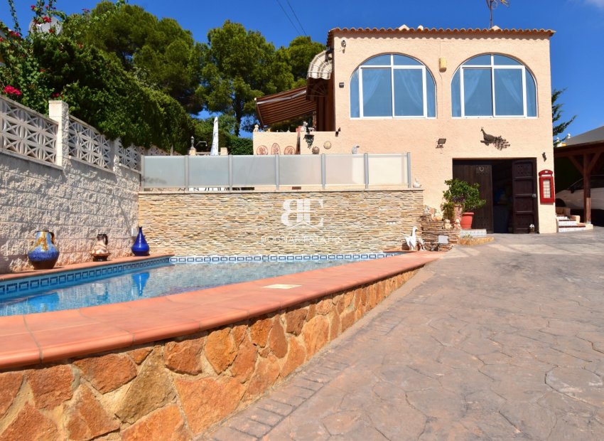 Herverkoop - Villa -
Orihuela Costa - Los Balcones