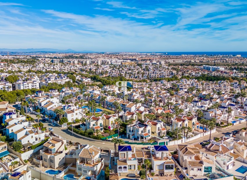 Herverkoop - Villa -
Orihuela Costa - Los Dolses