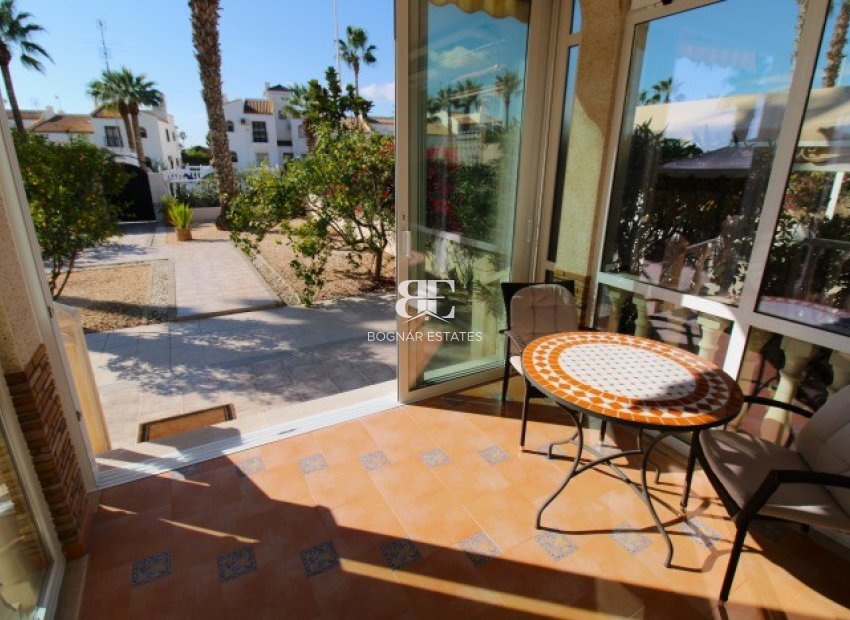 Herverkoop - Villa -
Orihuela Costa - Los Dolses