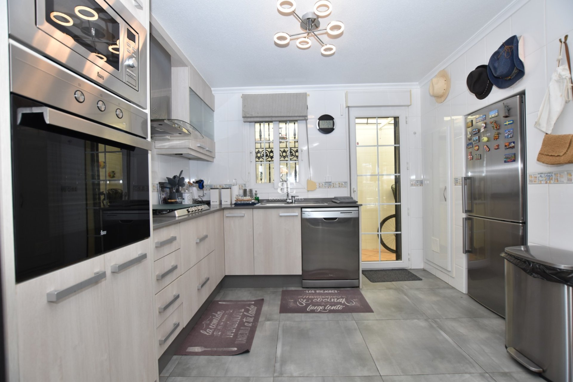 Herverkoop - Villa -
Orihuela Costa - Los Dolses