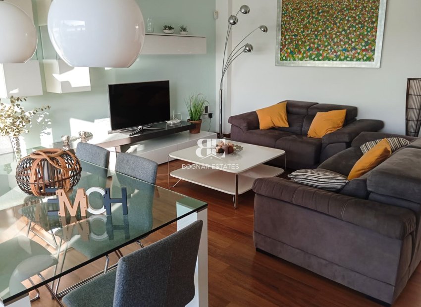 Herverkoop - Villa -
Orihuela Costa - Mil Palmeras