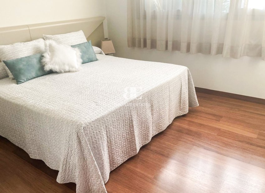 Herverkoop - Villa -
Orihuela Costa - Mil Palmeras