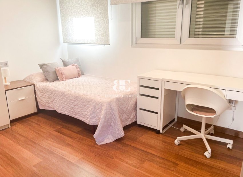 Herverkoop - Villa -
Orihuela Costa - Mil Palmeras