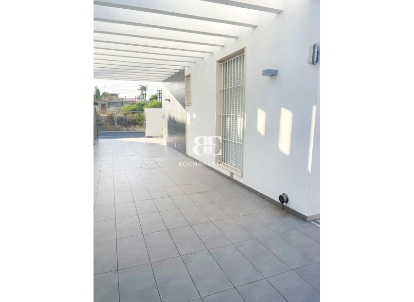 Herverkoop - Villa -
Orihuela Costa - Mil Palmeras