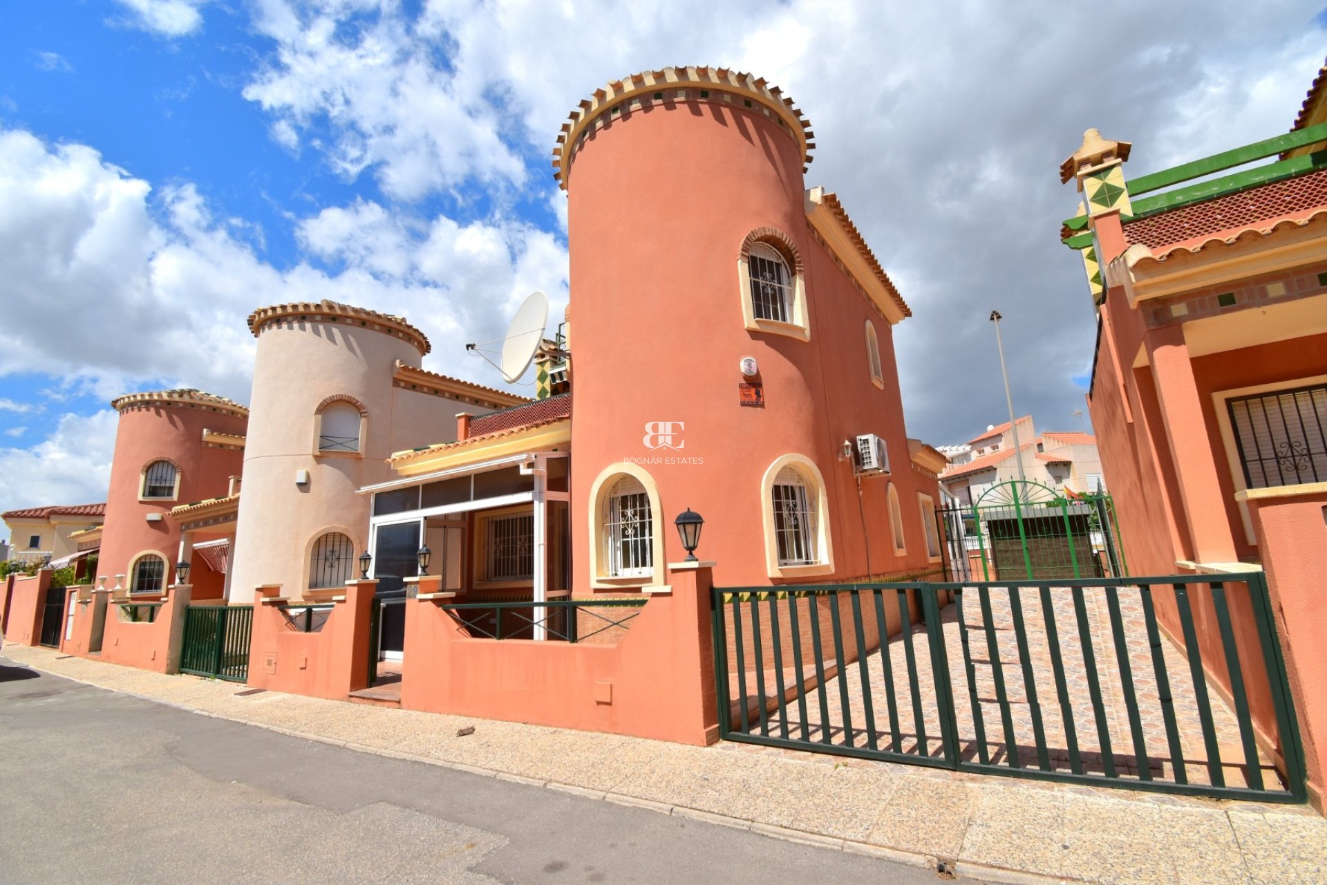 Herverkoop - Villa -
Orihuela Costa - Playa Flamenca