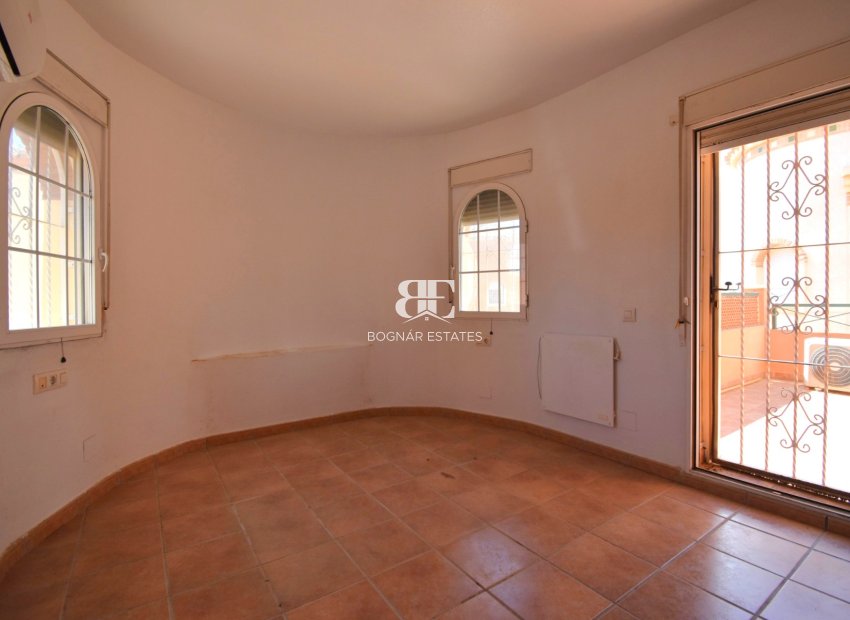 Herverkoop - Villa -
Orihuela Costa - Playa Flamenca