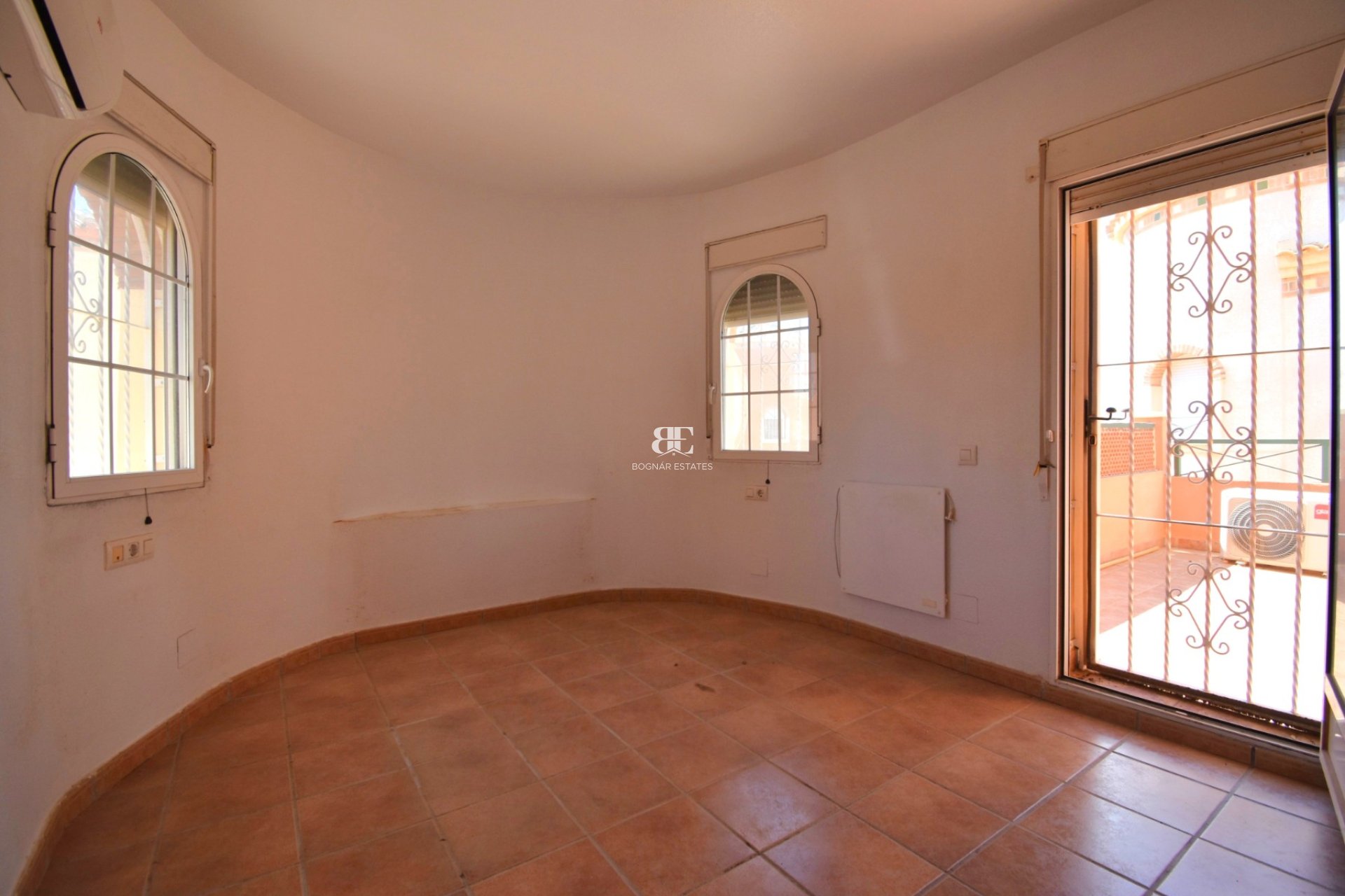 Herverkoop - Villa -
Orihuela Costa - Playa Flamenca
