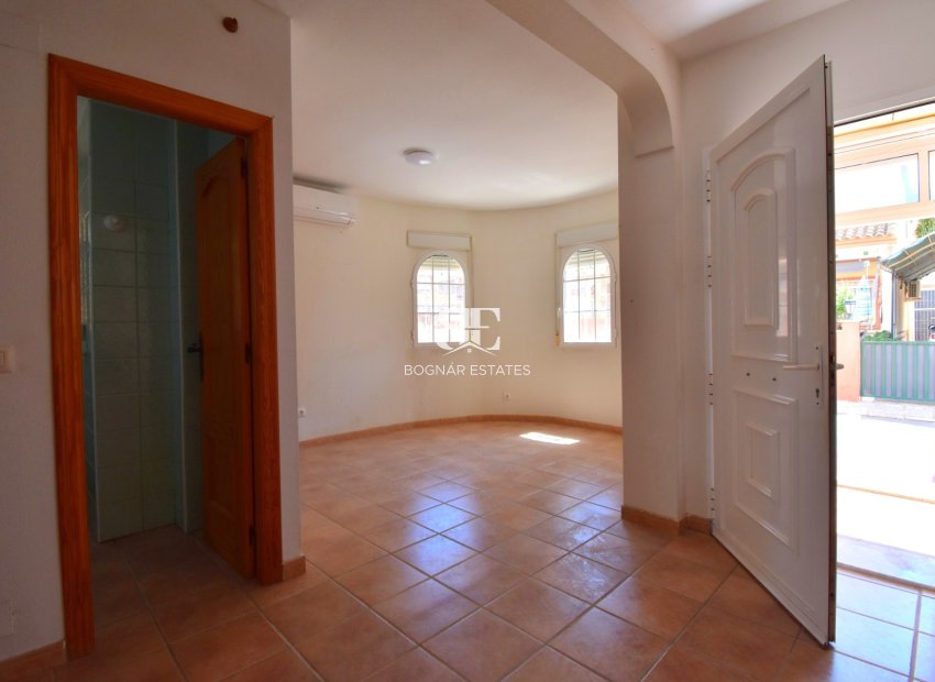 Herverkoop - Villa -
Orihuela Costa - Playa Flamenca