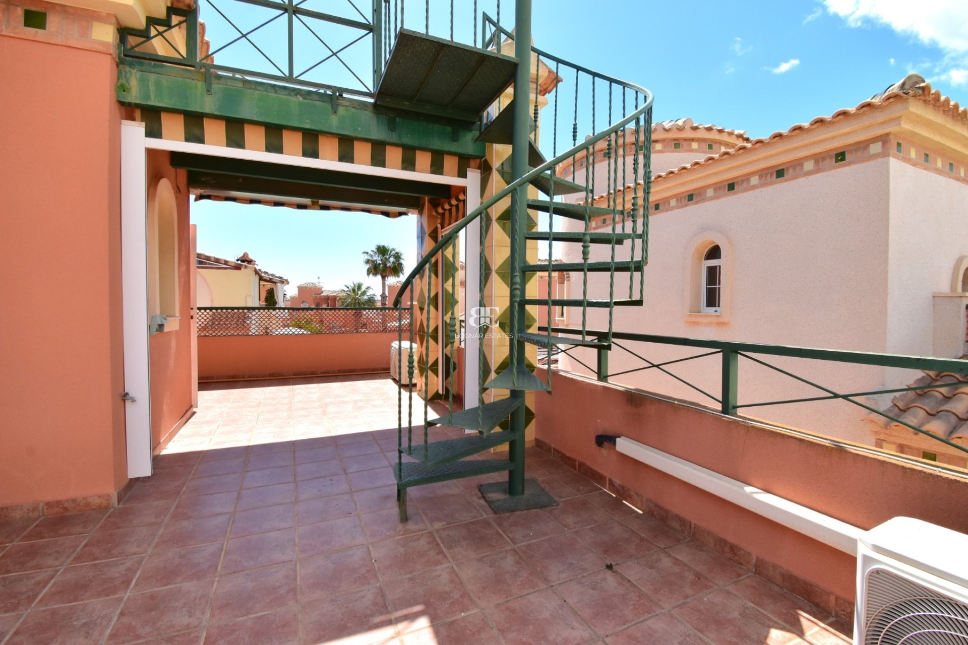 Herverkoop - Villa -
Orihuela Costa - Playa Flamenca