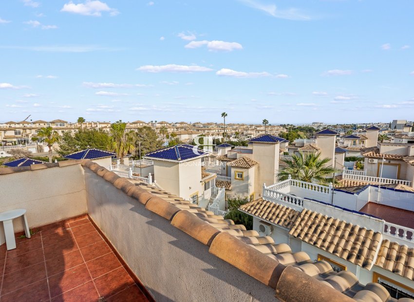 Herverkoop - Villa -
Orihuela Costa - Playa Flamenca